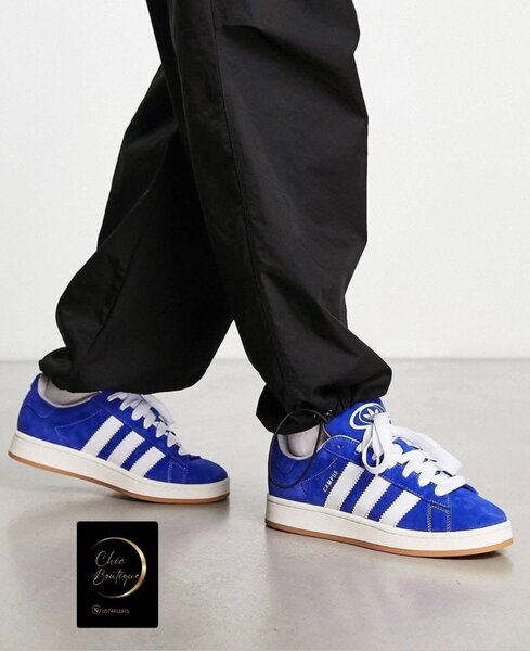 Basket Adidas campus avec carton