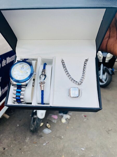 Coffret Montre et Bijoux Élégant