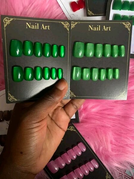 Faux ongles
