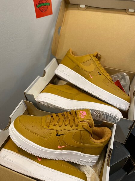 nike airforce 1 ~ wheat brown