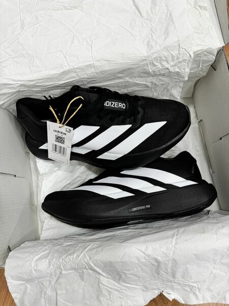 Chaussures Adidas Adizero