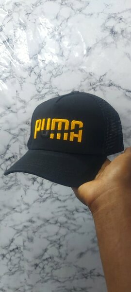 Casquette PUMA noire/jaune neuve