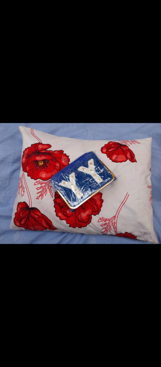 Taie d'oreiller fleurie rouge