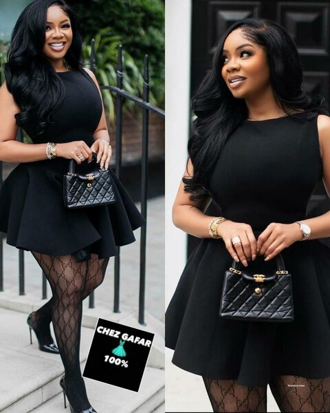 Robe élégante noire soirée