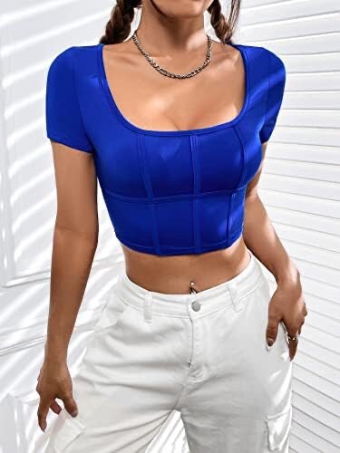 Women crop top