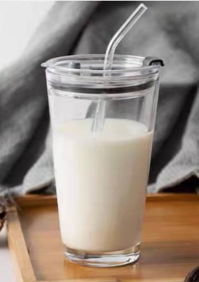 Plain Glass Tumbler with Spill-Proof Lid & Straw