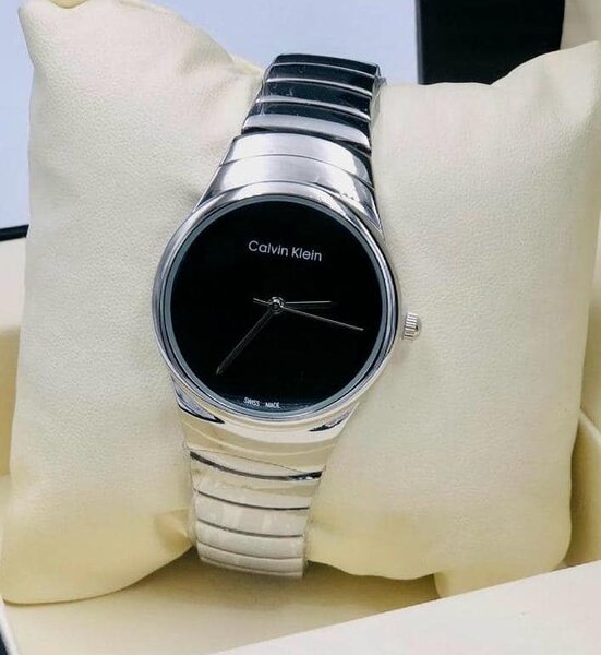 montre-bracelet CK noir