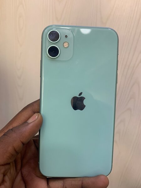 iPhone 11 simple