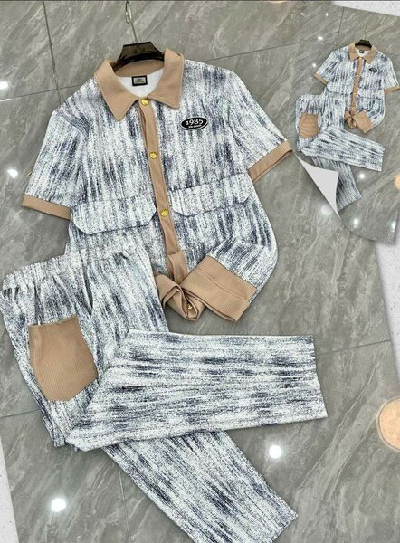 Ensemble décontracté moderne