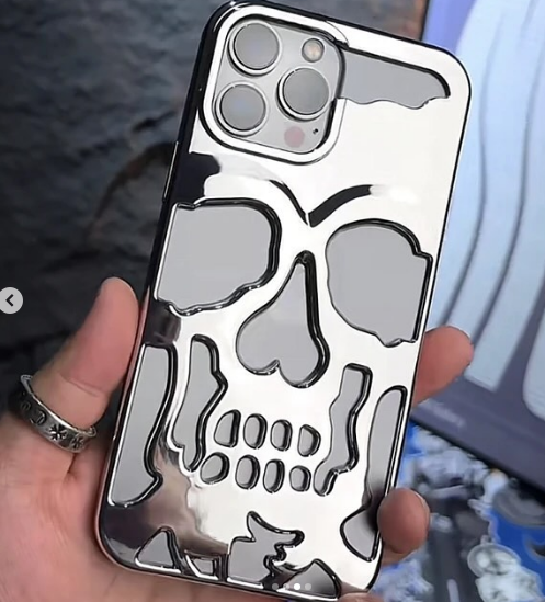 grey skull case