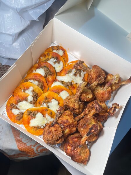 Assortiment Poulet et Mini Pizzas