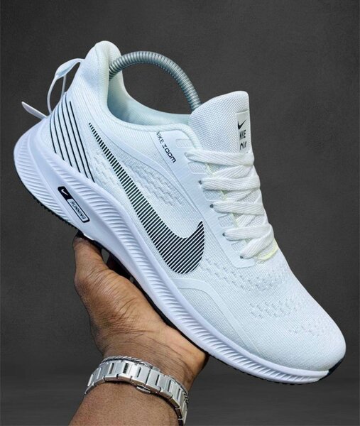 Chaussure de sport Nike