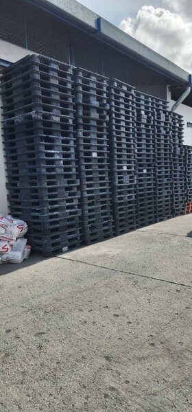 Palettes en plastique durables