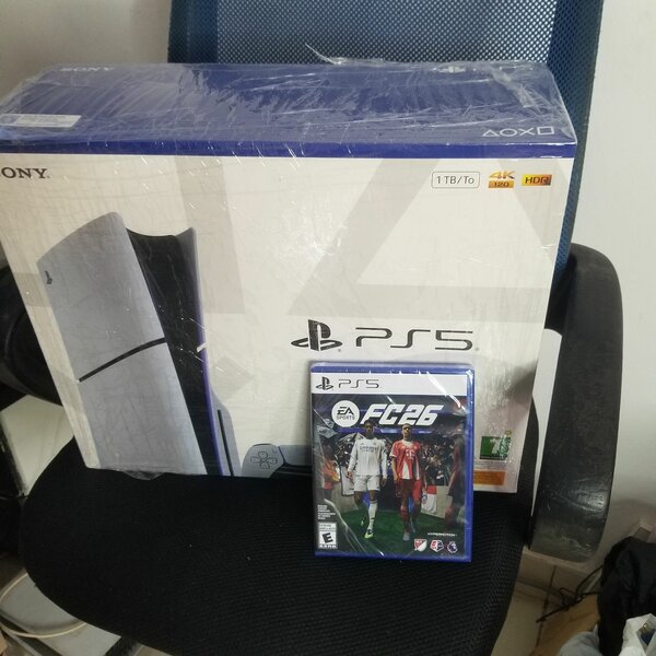 Console PS5 avec EA FC 24