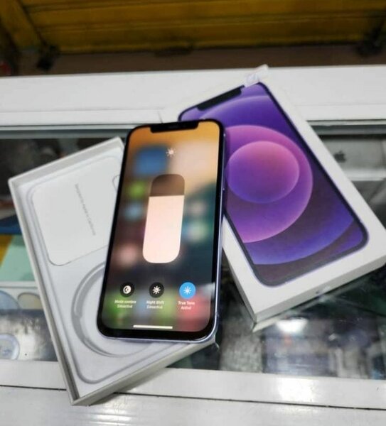 iPhone 12 - 128GB Violet