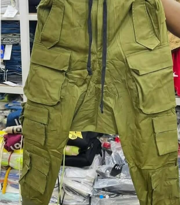 Pantalon cargo vert unisexe