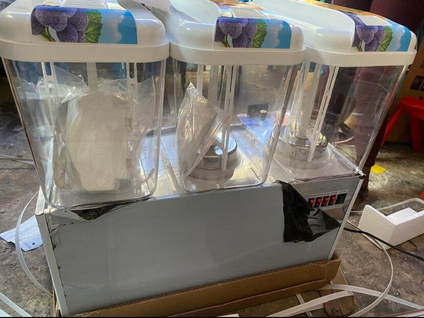 JUICE EXTRACTOR MACHINE