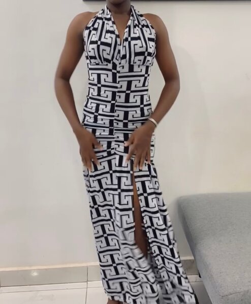 Robe longue dos nu élégante