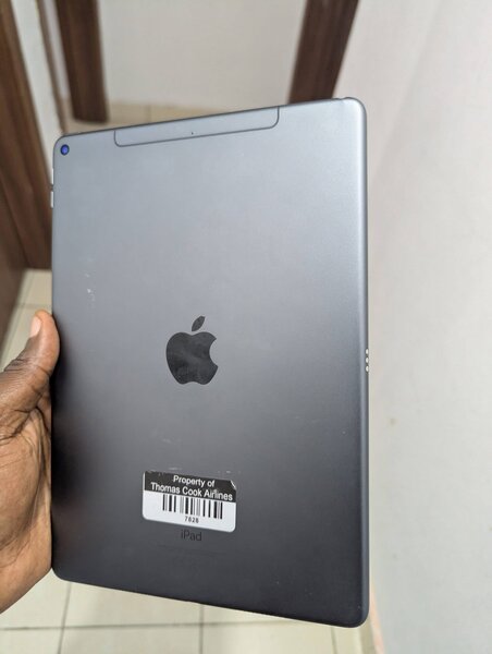 iPad WiFi 128 Go Gris