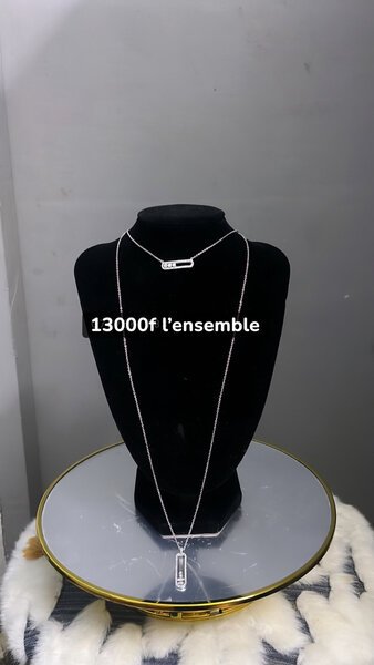 Collier Pendentif Élégant