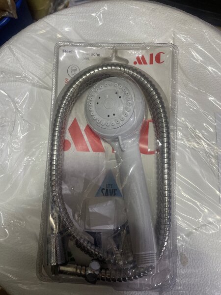 Pommeau de douche avec flexible