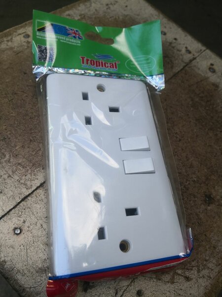 Socket outlet