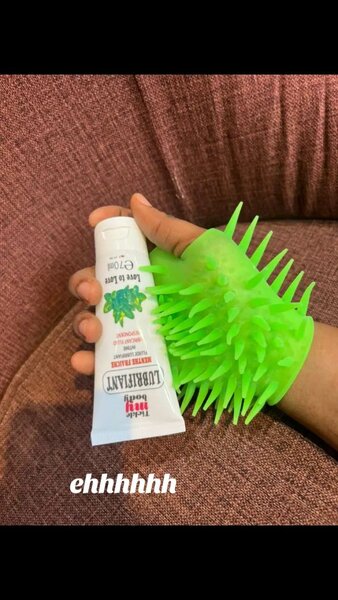 Gant et lubrifiant massage