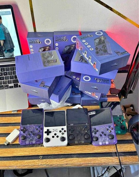 Console de Jeu Portable Rétro