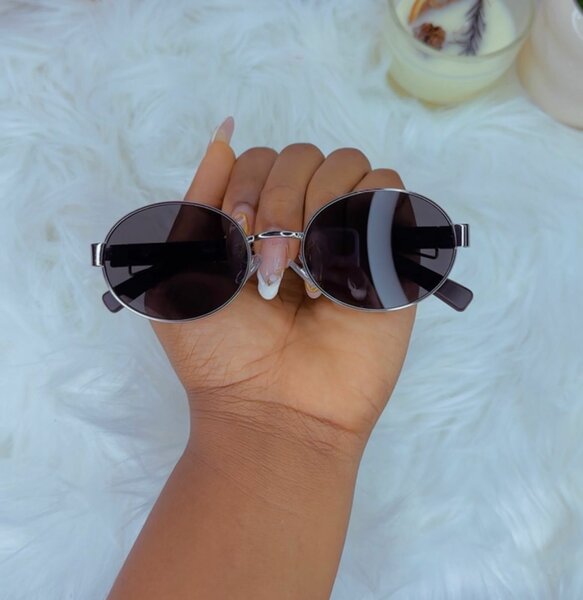 Lunettes de soleil rondes élégantes