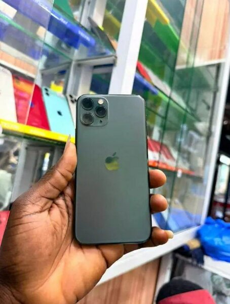 iPhone 11 Pro -Apple