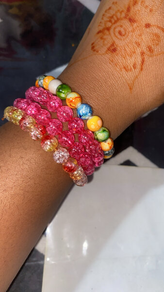 Bracelets colorés perles 4a500