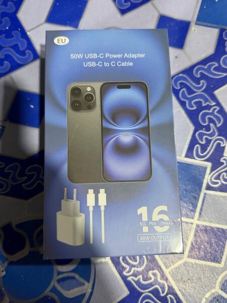 Chargeur USB-C 50W avec câble USB-C vers C pour iPhone 16 Pro Max