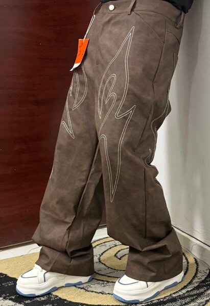 Pantalon ample brodé homme