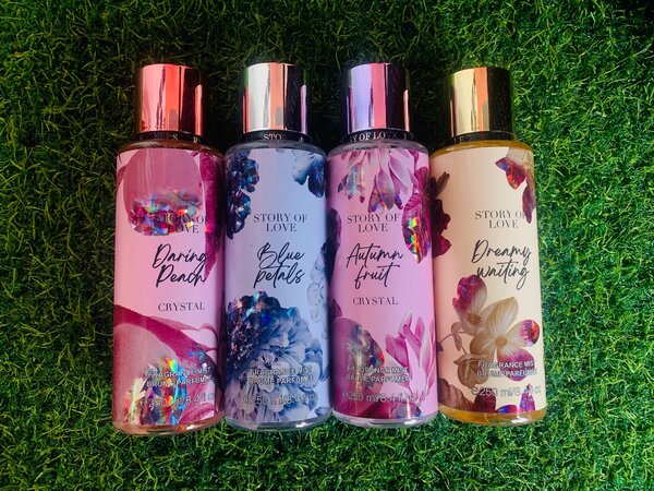 Story Of Love Splashes