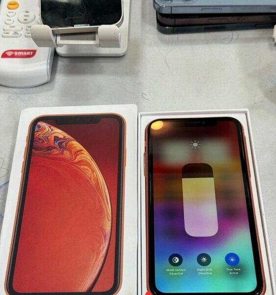 iPhone XR - 64 Go - Rouge