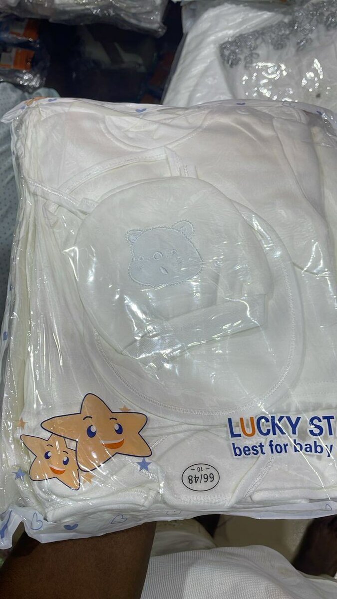 Set de vêtements pour bébé