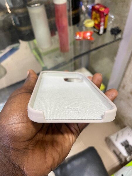 Coque silicone iPhone élégante
