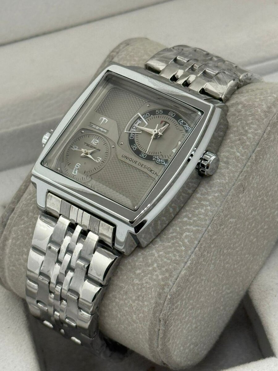 Montre Bracelet Carrée Élégante