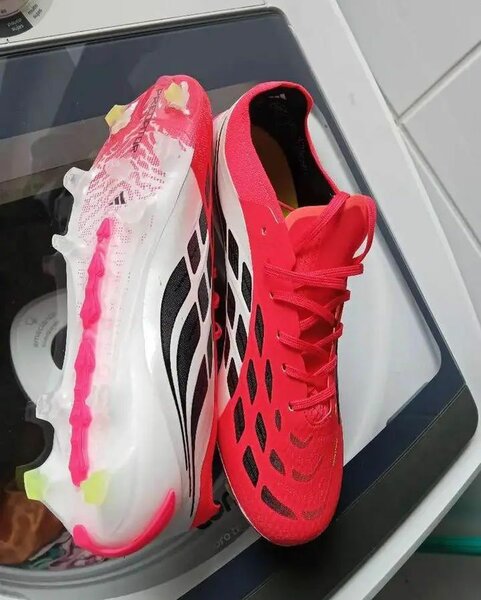 Chaussures de Football Légères