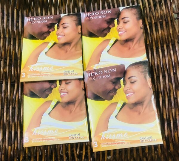 12 Préservatifs (4 paquets)