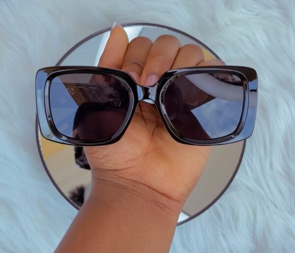 Lunettes de soleil carrées