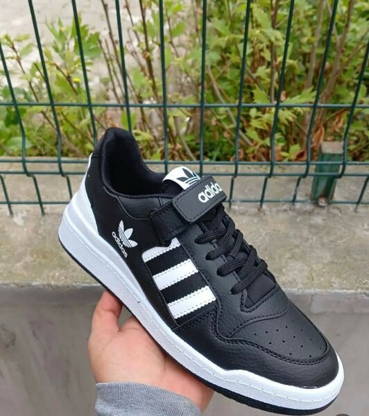 Chaussure adidas