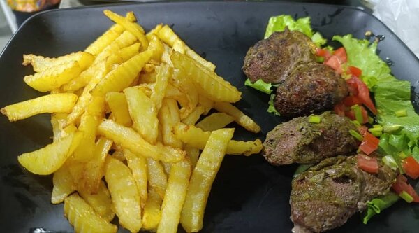 Menu saucisse de porc frites