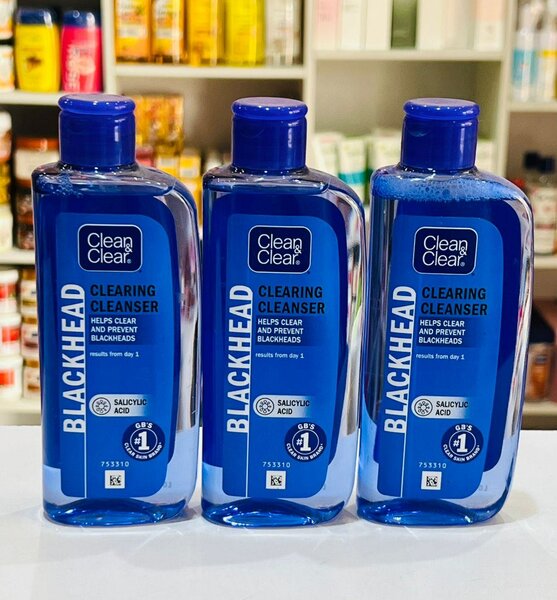 Clean & Clear Blackhead Clearing Oil Free Cleanser