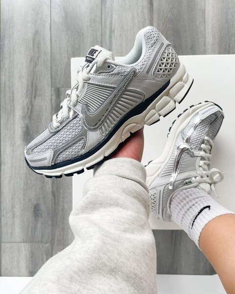 Nike Vomero 5 Argent