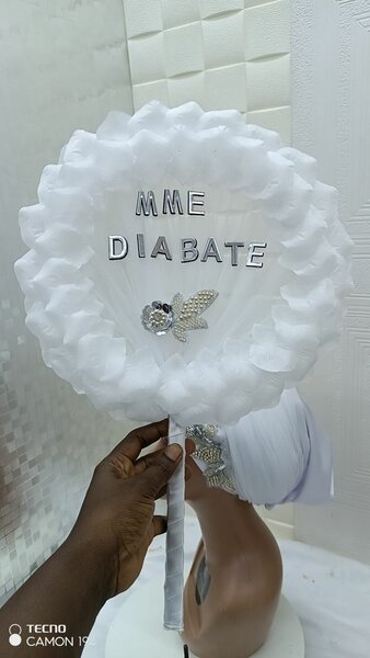 Éventail de Mariage Personnalisé