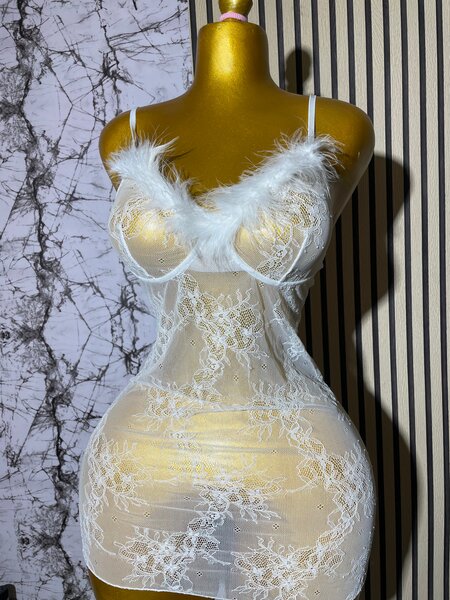 Nuisette en dentelle