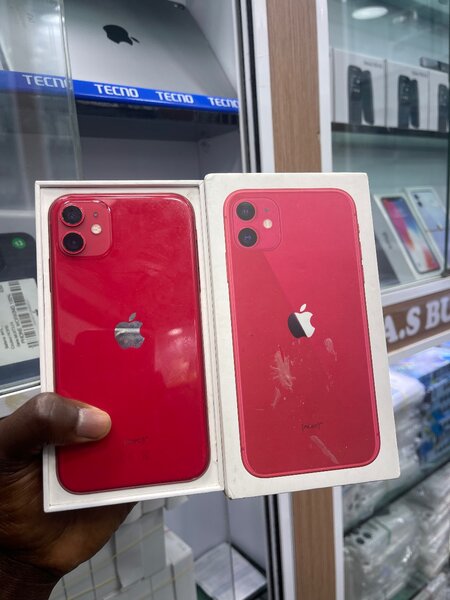 iPhone 11 Rouge Éblouissant