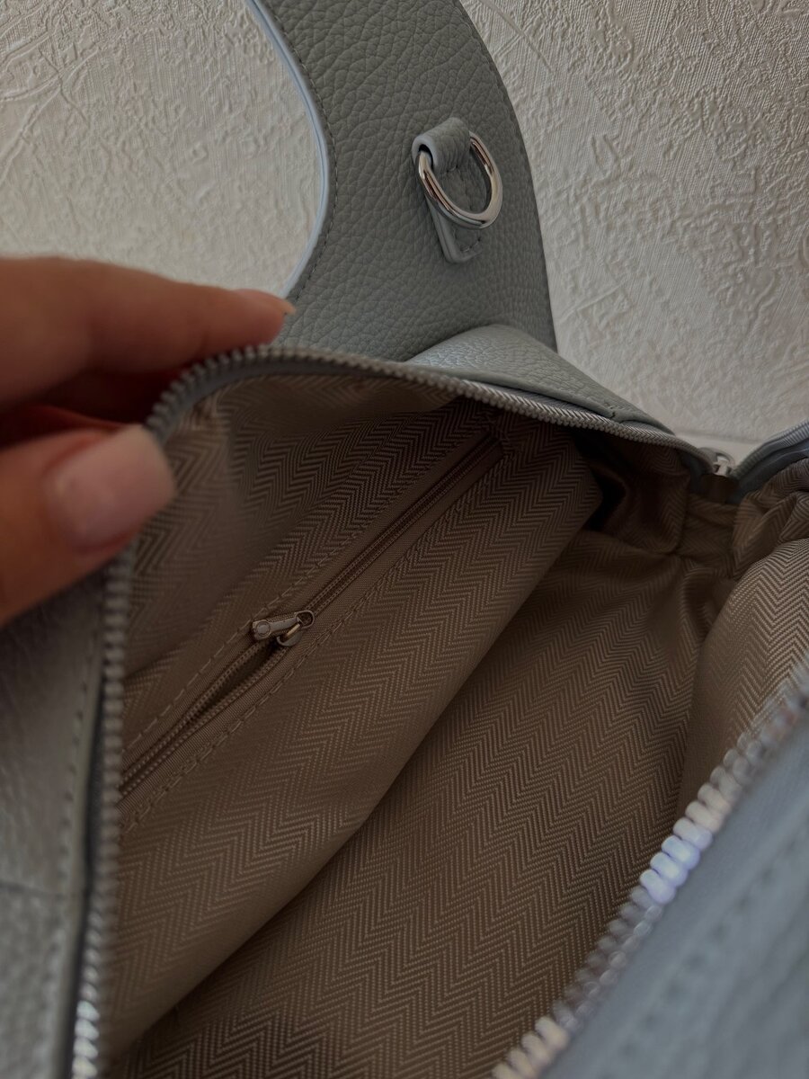 Стильные сумочки в трендовых цветах на весну