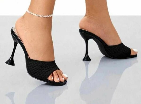 ladies heeled slippers